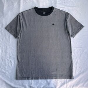 American Eagle Outfitters Black and White Men's Tee